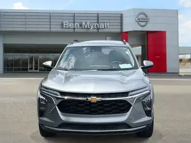 2025 Chevrolet Trax LT's photo