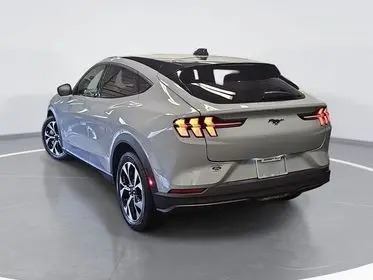 2025 Ford Mustang-Mach-e Select photo 4