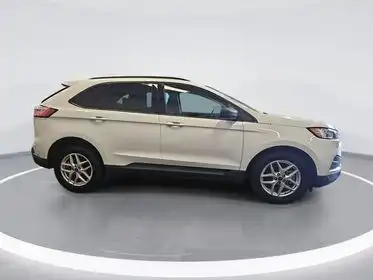 2022 Ford Edge SE AWD's photo