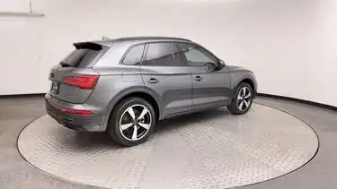 2023 Audi Q5 45 Prestige's photo