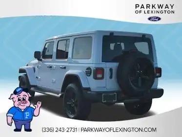 2021 Jeep Wrangler Sahara Altitude's photo