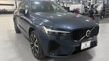 2024 Volvo XC60 B5 Plus Dark Theme AWD's photo