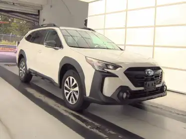 2023 Subaru Outback Premium's photo