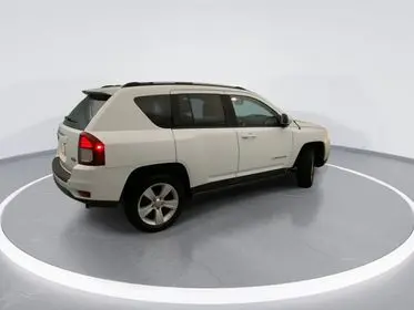 2016 Jeep Compass Latitude 4X4 photo 4