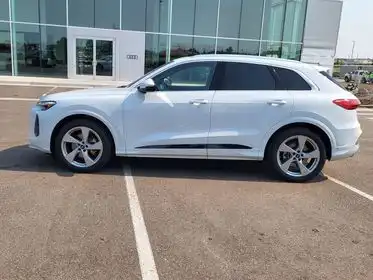 2025 Audi Q5 Prestige quattro's photo