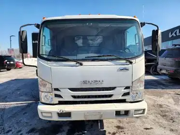 2019 Isuzu NRR's photo