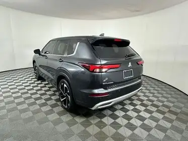 2024 Mitsubishi Outlander SE S-AWC's photo