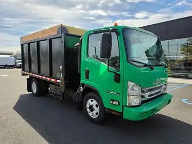 2016 Isuzu NPR-HD's photo