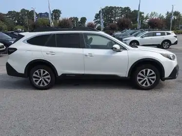 2021 Subaru Outback Premium's photo