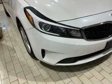 2017 Kia Forte LX AT's photo