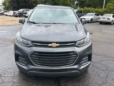 2020 Chevrolet Trax LS's photo