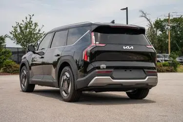 2026 Kia EV9 Wind AWD photo 3