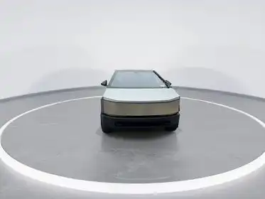2025 Tesla Cybertruck Long Range's photo