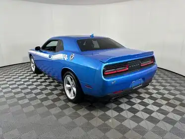 2016 Dodge Challenger R/T Plus's photo