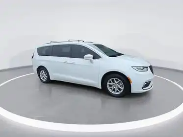 2021 Chrysler Pacifica Touring L's photo