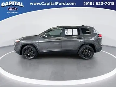 2016 Jeep Cherokee Latitude photo 3