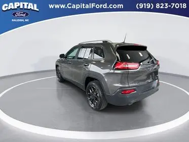 2016 Jeep Cherokee Latitude photo 4