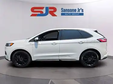 2022 Ford Edge ST-Line AWD's photo