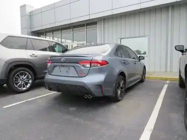 2025 Toyota Corolla SE CVT's photo