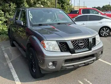 2021 Nissan Frontier SV Crew Cab 4X4 SWB's photo
