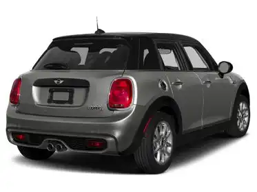 2015 MINI Cooper S 4 Door's photo