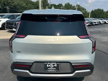 2026 Kia EV9 Light L/R photo 4