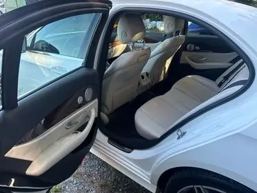2019 Mercedes-Benz E-Class E300 photo 4