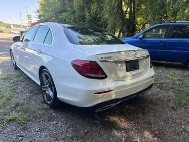 2019 Mercedes-Benz E-Class E300 photo 5
