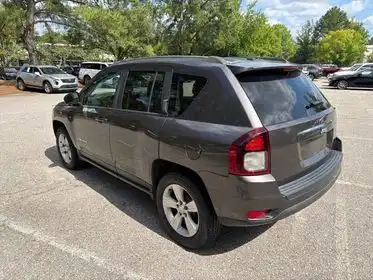 2015 Jeep Compass Latitude's photo