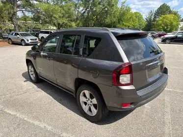 2015 Jeep Compass Latitude photo 1
