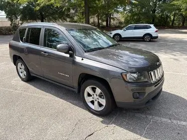 2015 Jeep Compass Latitude photo 5