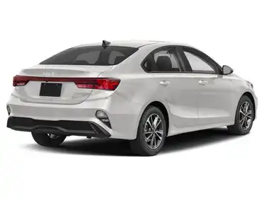 2023 Kia Forte LXS AT's photo