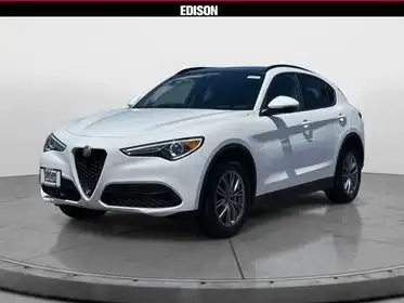 2023 Alfa Romeo Stelvio Sprint AWD's photo
