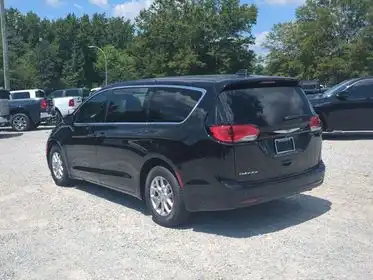 2027 Chrysler Voyager LX's photo
