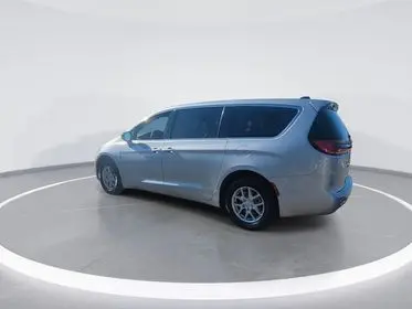 2026 Chrysler Pacifica Select photo 5