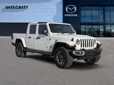 2021 Jeep Gladiator Overland's photo