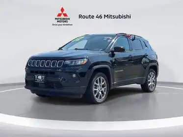 2022 Jeep Compass Latitude Lux 4X4's photo