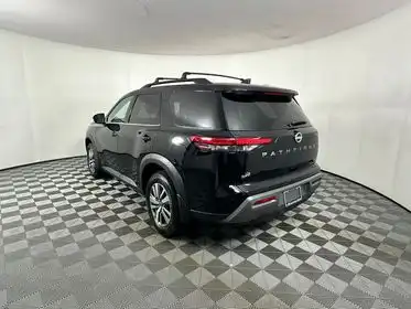 2026 Nissan Pathfinder SL 4WD's photo
