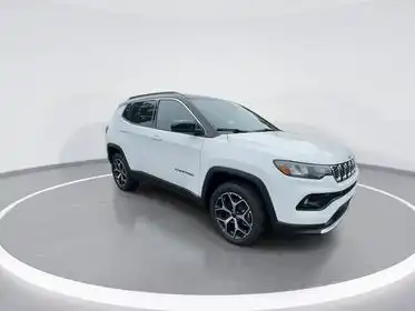 2026 Jeep Compass Limited 4WD's photo