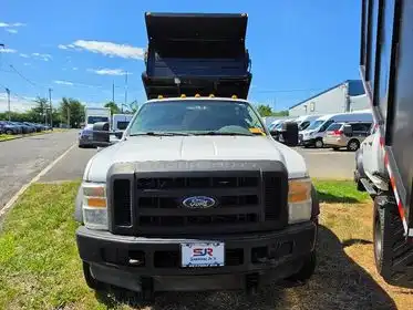 2010 Ford F-550's photo