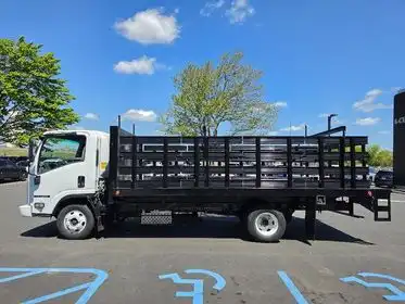 2016 Isuzu NPR's photo