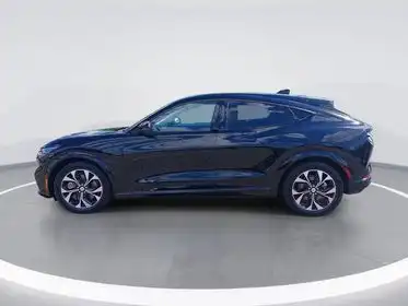 2023 Ford Mustang-Mach-e Premium's photo