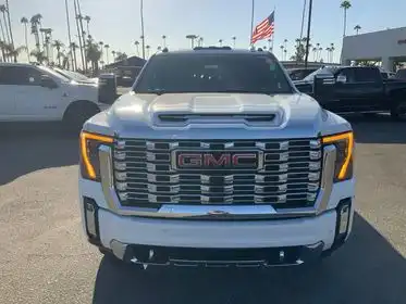 2024 GMC Sierra 4WD Crew Cab Standard Box Denali's photo