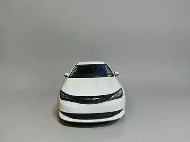 2023 Chrysler Voyager LX's photo