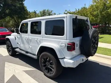 2023 Jeep Wrangler High Altitude's photo