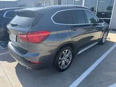 2017 BMW X1 xDrive28i's photo
