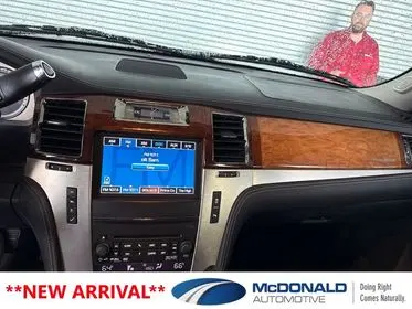 2013 Cadillac Escalade Platinum Edition AWD photo 5