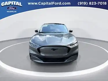2023 Ford Mustang-Mach-e Premium's photo