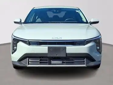2025 Kia K4 EX Auto's photo