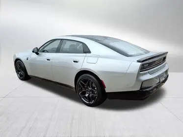 2026 Dodge Charger Scat Pack AWD photo 4